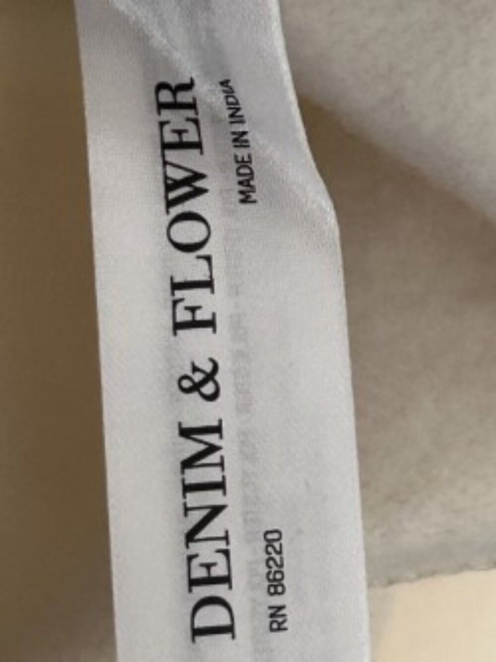 NWT Denim & Flower Cream Choose Your Team Sweatshirt Medium - Picture 4 of 5